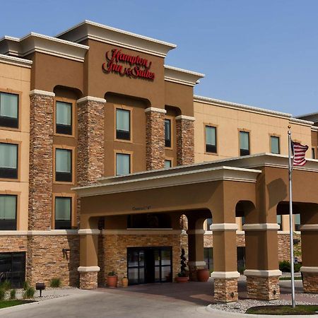Hampton Inn & Suites Fargo Medical Center Exterior foto