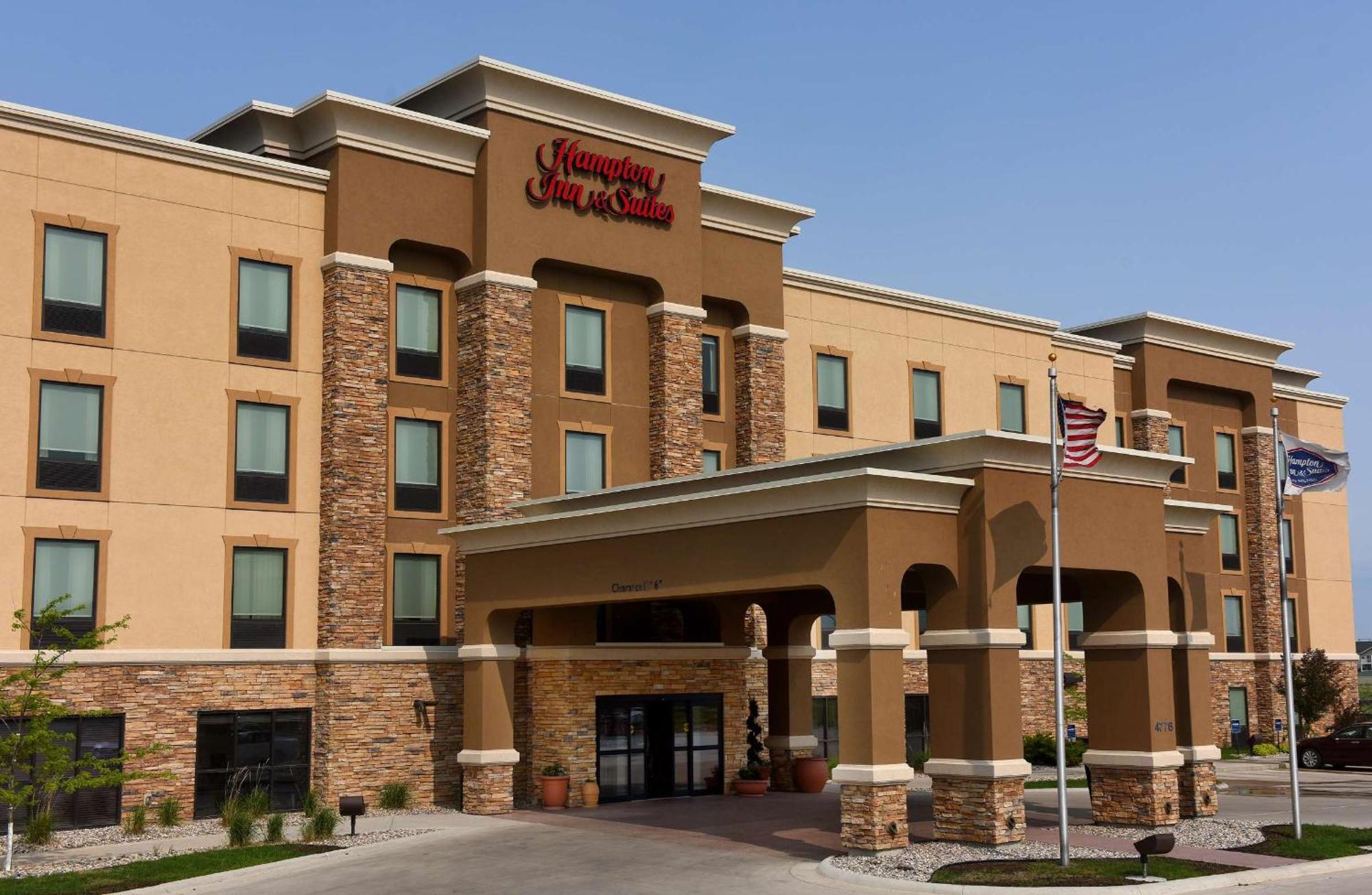Hampton Inn & Suites Fargo Medical Center Exterior foto