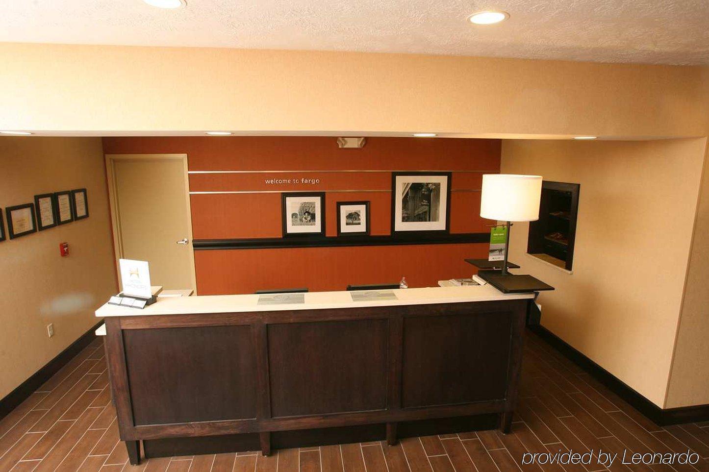Hampton Inn & Suites Fargo Medical Center Interior foto