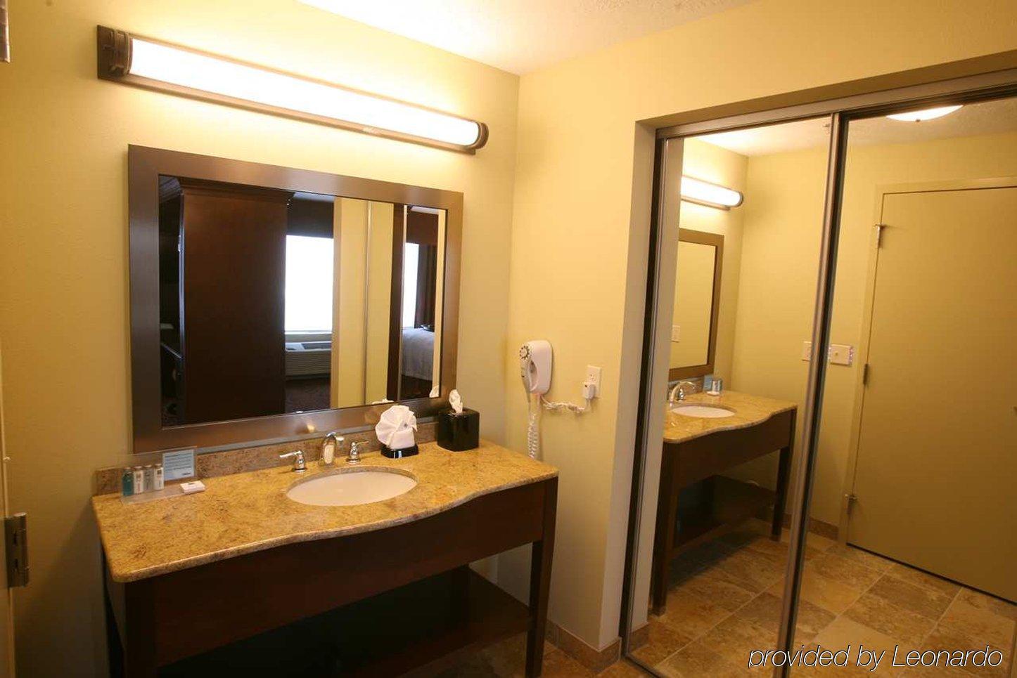 Hampton Inn & Suites Fargo Medical Center Quarto foto